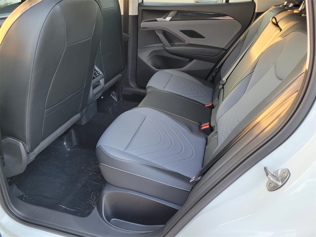 new 2025 Volkswagen Tiguan car, priced at $32,800