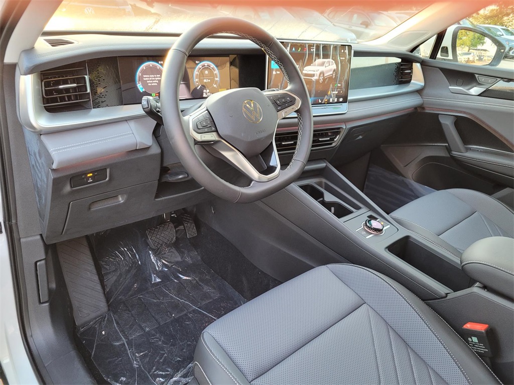 new 2025 Volkswagen Tiguan car, priced at $32,800