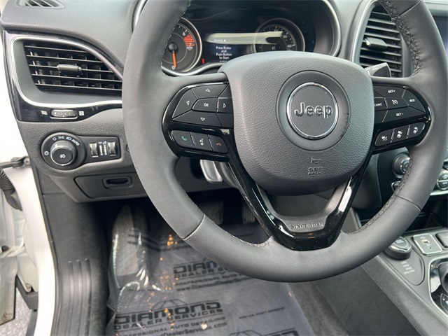 used 2023 Jeep Cherokee car, priced at $20,911