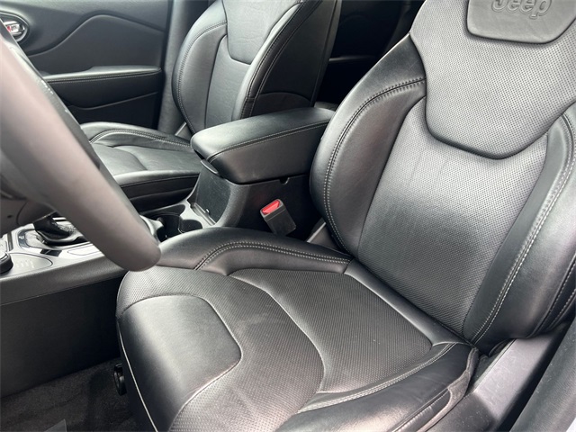 used 2023 Jeep Cherokee car, priced at $20,911