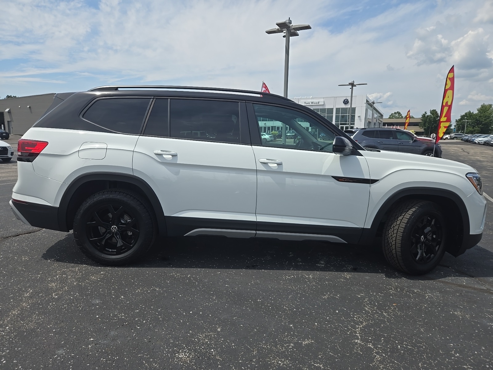 new 2025 Volkswagen Atlas car, priced at $41,854