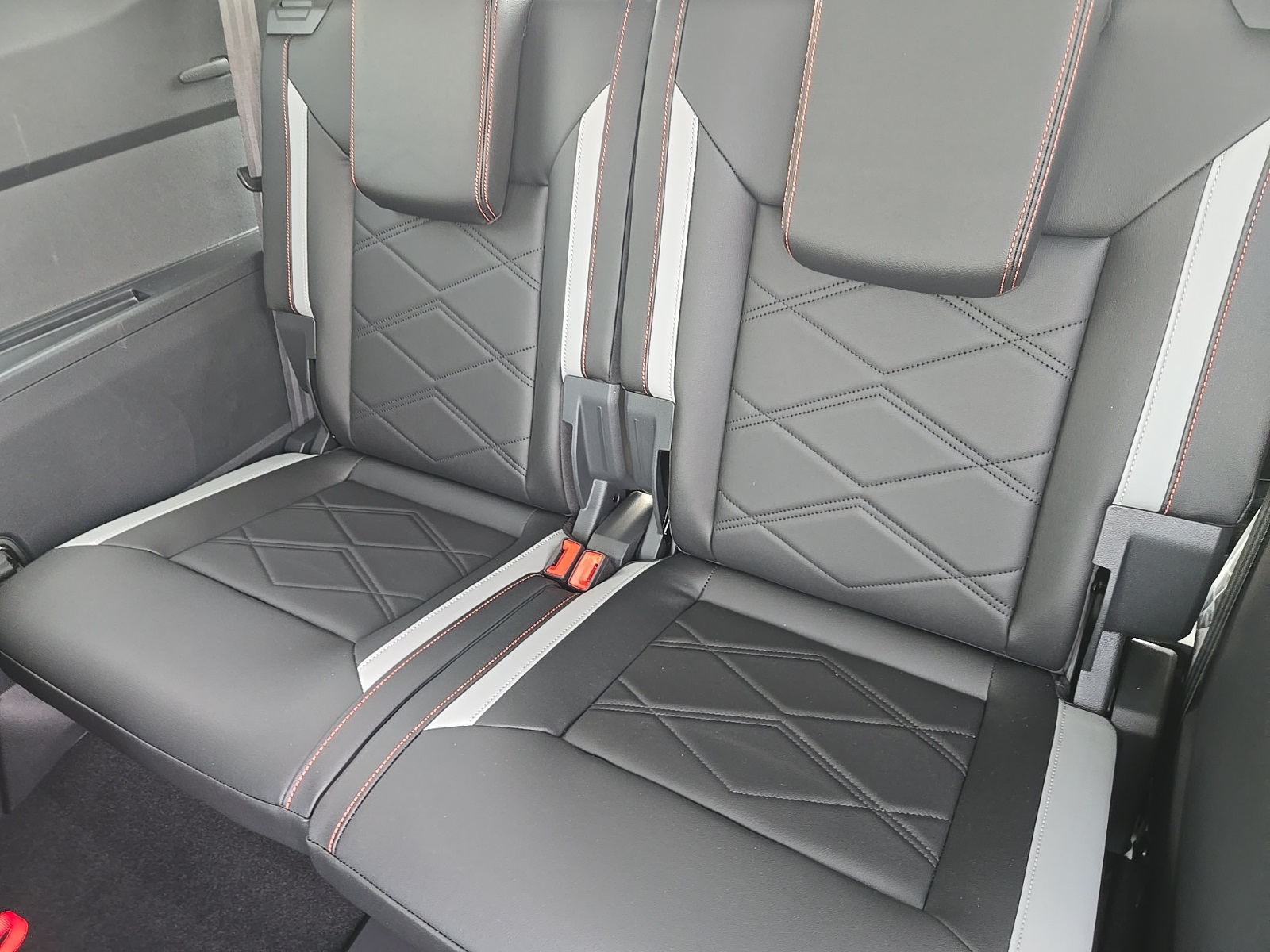 new 2025 Volkswagen Atlas car, priced at $41,854