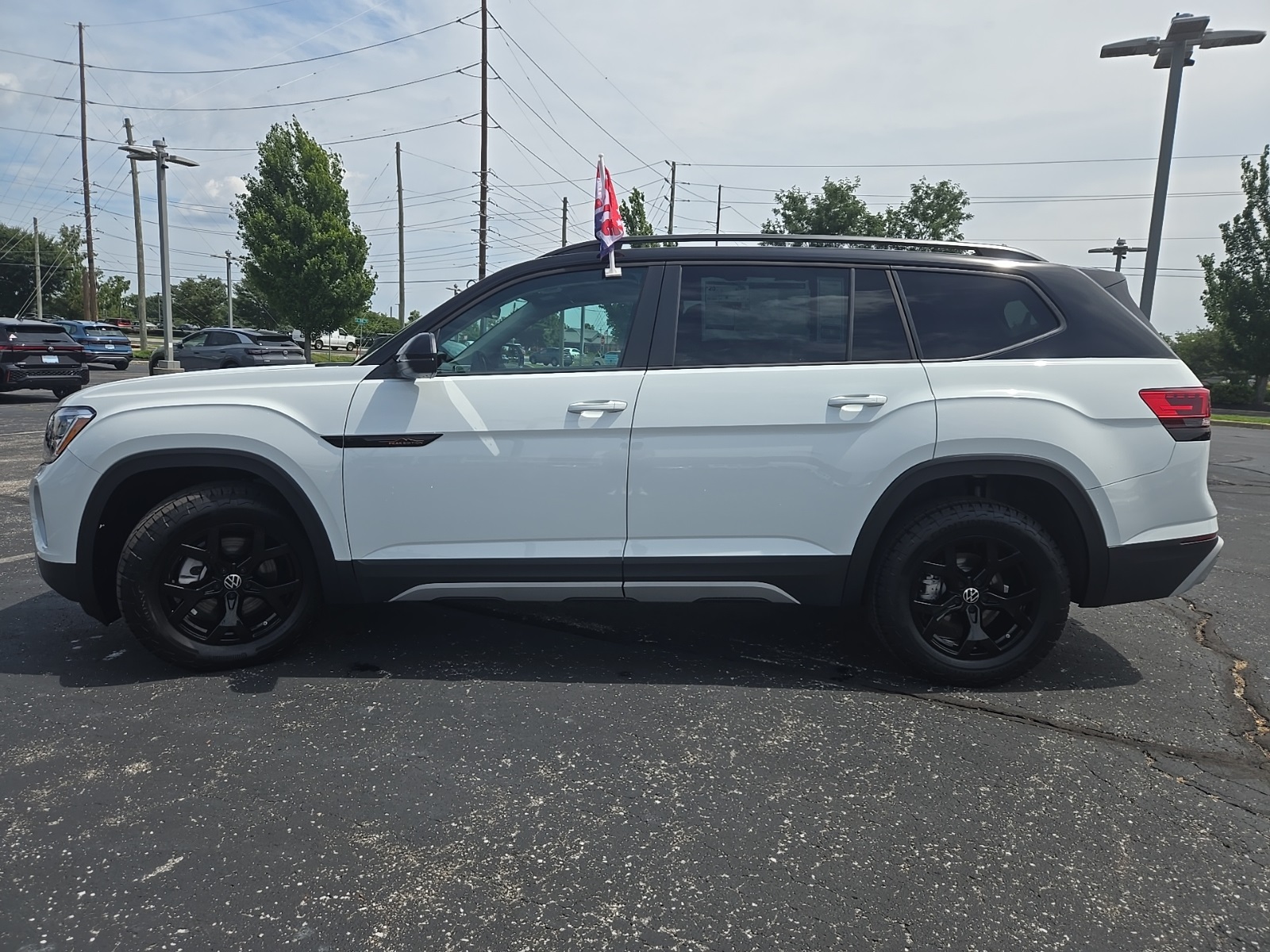 new 2025 Volkswagen Atlas car, priced at $41,854