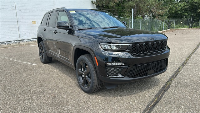 new 2025 Jeep Grand Cherokee car, priced at $47,453