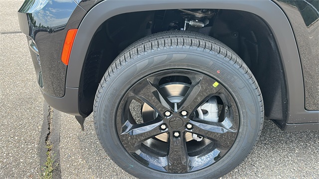new 2025 Jeep Grand Cherokee car, priced at $47,453
