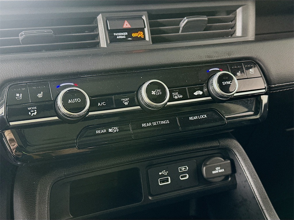 used 2023 Honda Pilot car, priced at $40,490