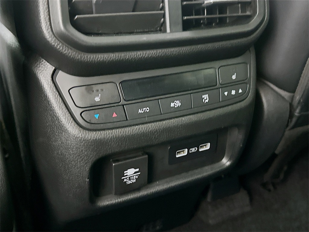 used 2023 Honda Pilot car, priced at $40,490