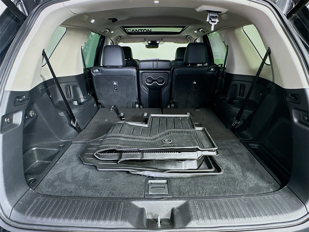 used 2023 Honda Pilot car, priced at $40,490