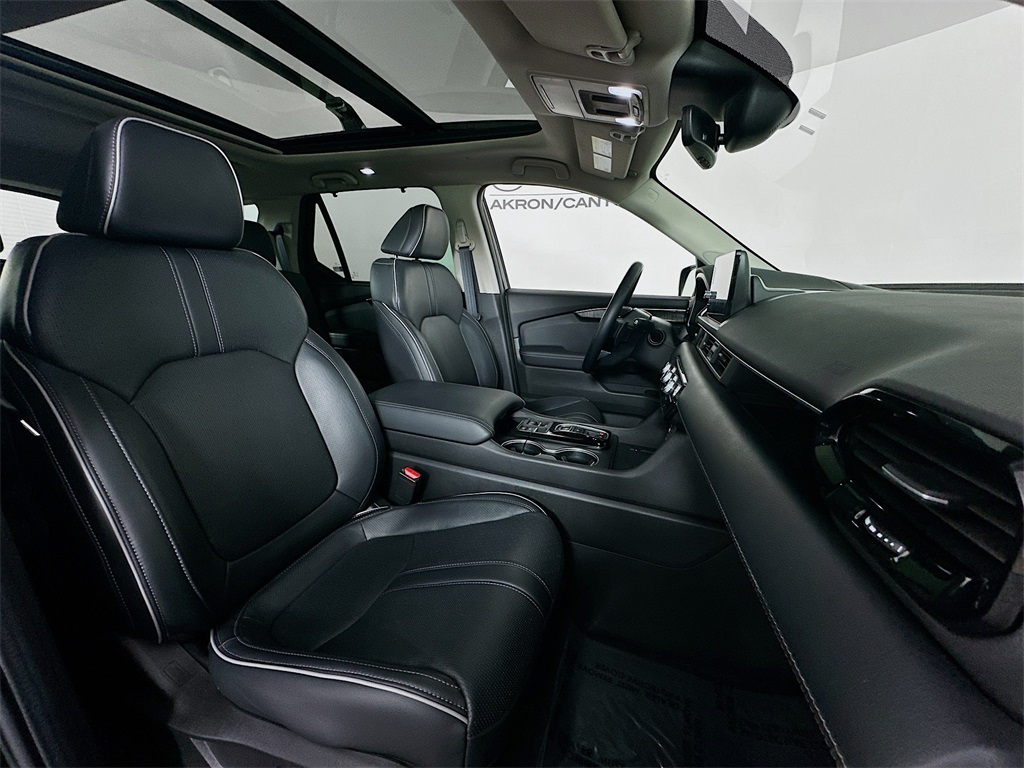 used 2023 Honda Pilot car, priced at $40,490