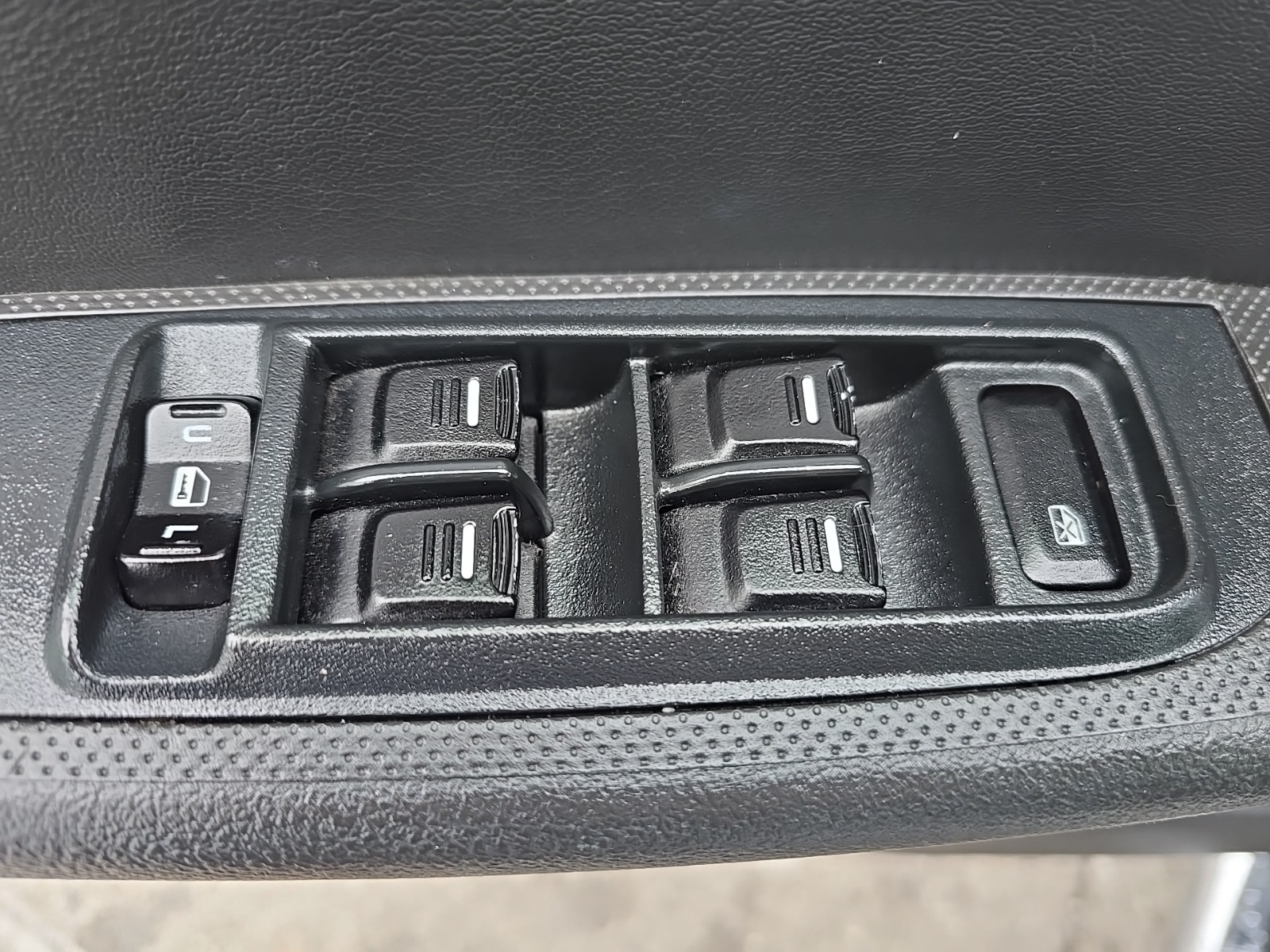 used 2007 Hummer H3 car, priced at $9,500
