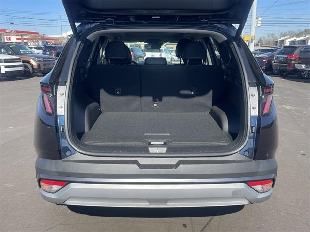 new 2025 Hyundai Tucson Hybrid car, priced at $33,260
