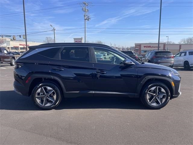 new 2025 Hyundai Tucson Hybrid car, priced at $33,260