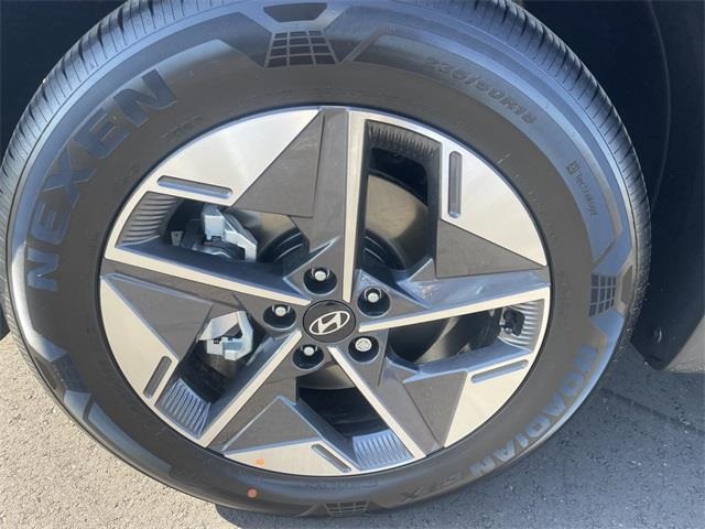 new 2025 Hyundai Tucson Hybrid car, priced at $33,260