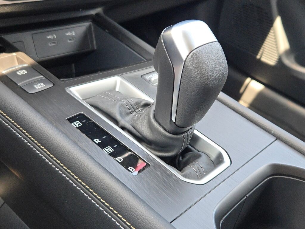 new 2025 Nissan Kicks car, priced at $27,180