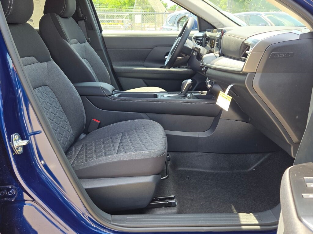 new 2025 Nissan Kicks car, priced at $27,180