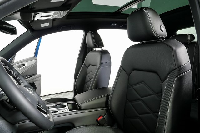 new 2026 Volkswagen Atlas Cross Sport car, priced at $47,241