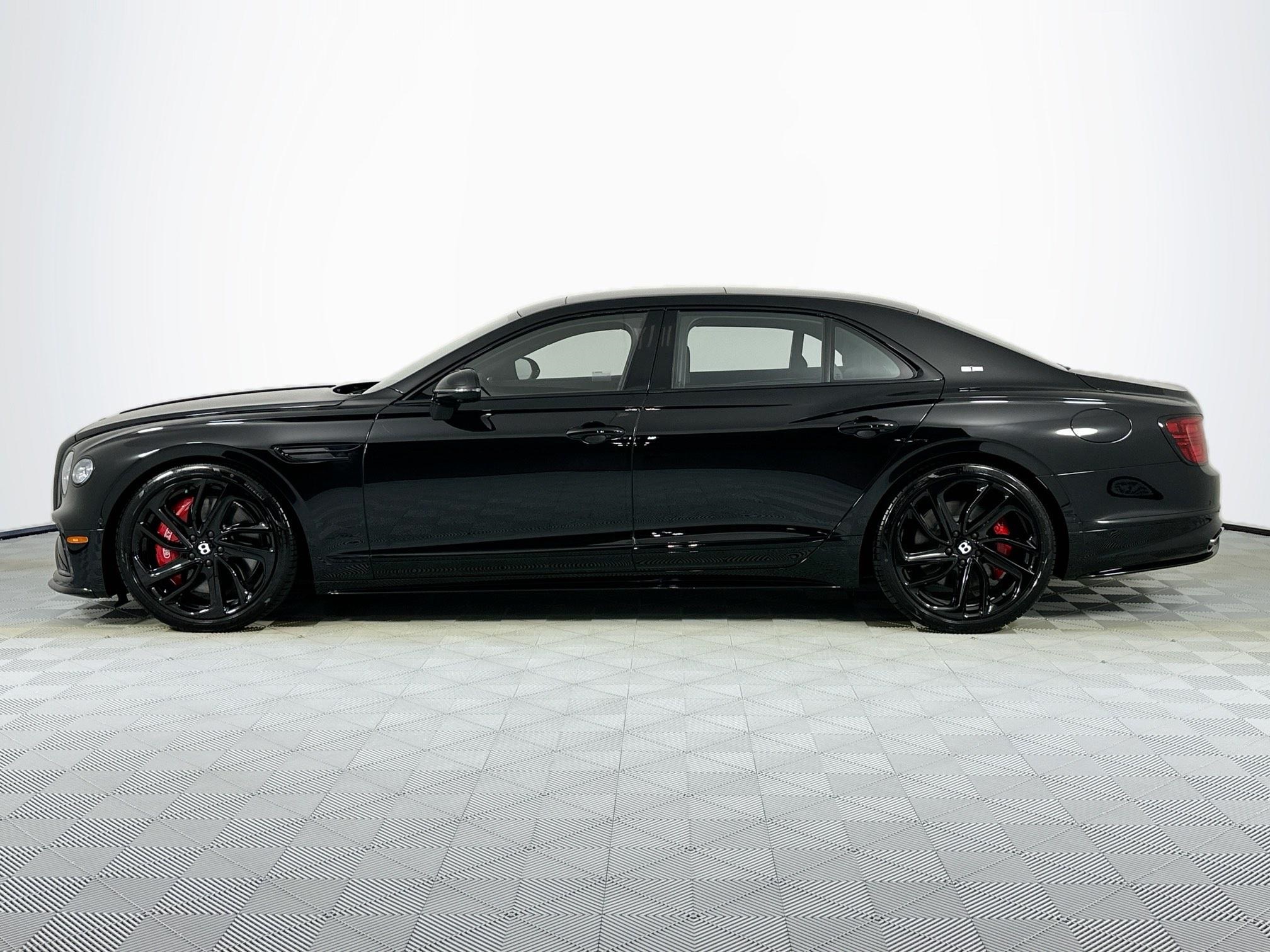 new 2025 Bentley Flying Spur car