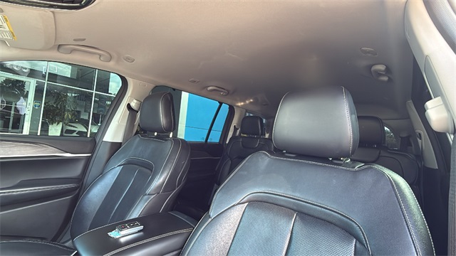 used 2023 Jeep Grand Cherokee L car, priced at $31,999