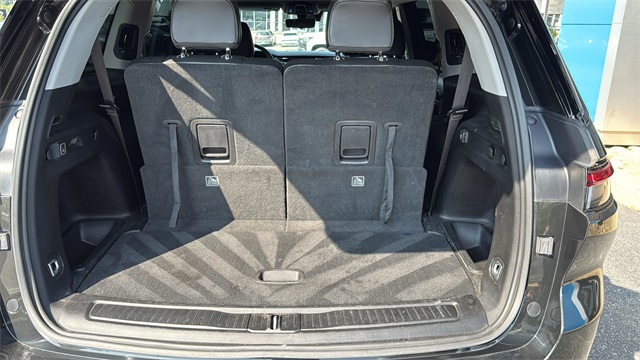 used 2023 Jeep Grand Cherokee L car, priced at $31,999