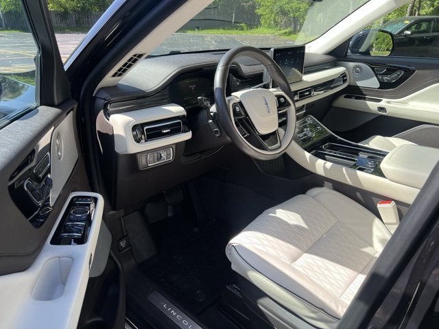 used 2023 Lincoln Aviator car, priced at $58,500
