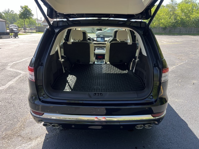 used 2023 Lincoln Aviator car, priced at $58,500