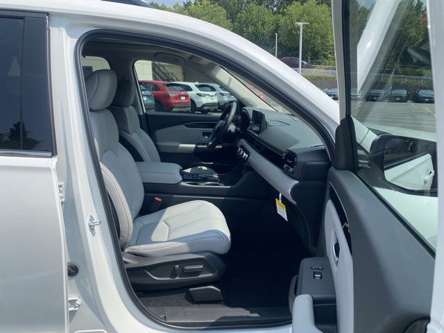 new 2025 Honda Pilot car, priced at $51,505