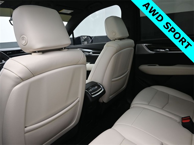 used 2023 Cadillac XT6 car, priced at $37,921