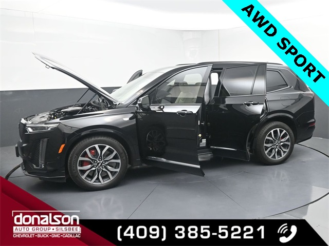 used 2023 Cadillac XT6 car, priced at $37,921