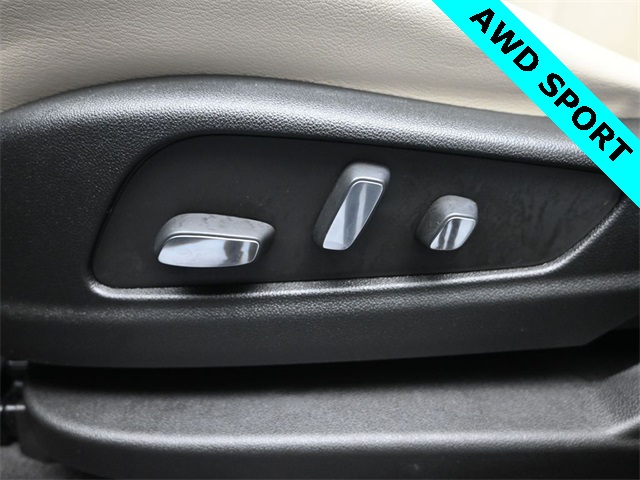 used 2023 Cadillac XT6 car, priced at $37,921