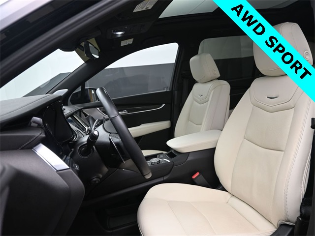 used 2023 Cadillac XT6 car, priced at $37,921