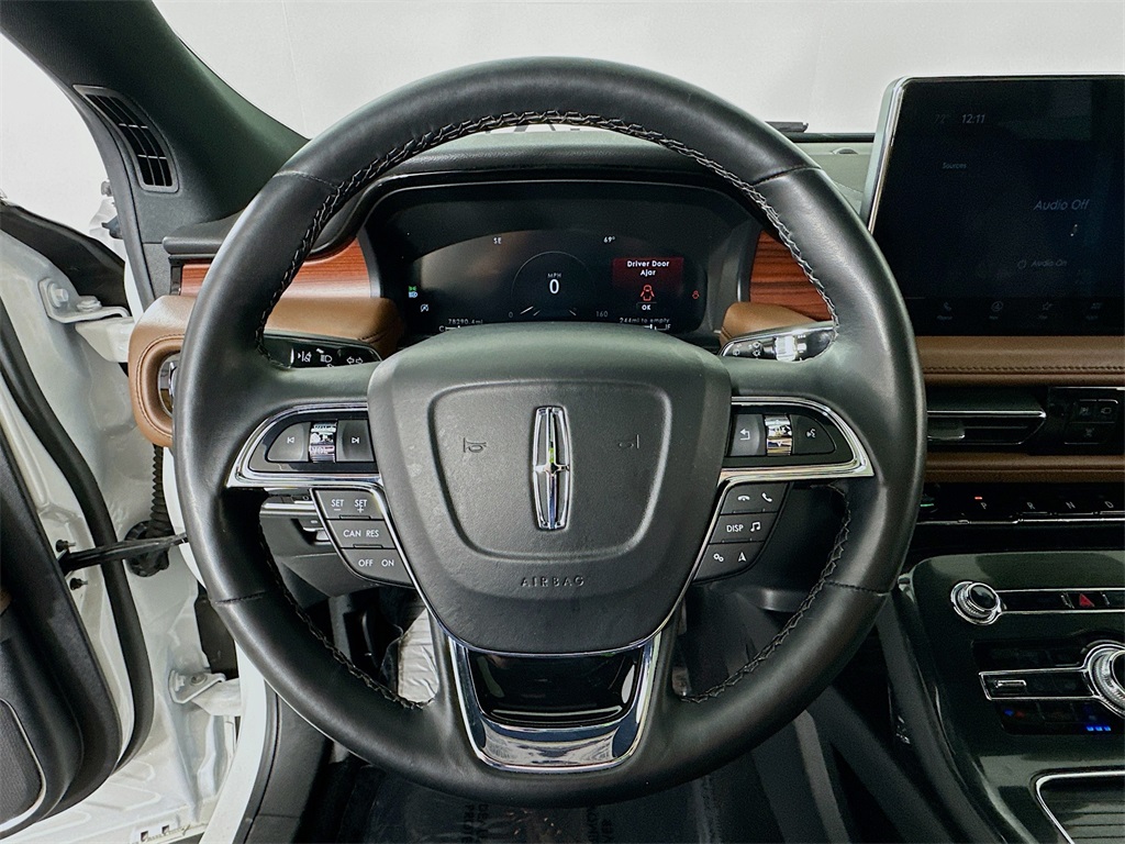 used 2022 Lincoln Nautilus car, priced at $27,490