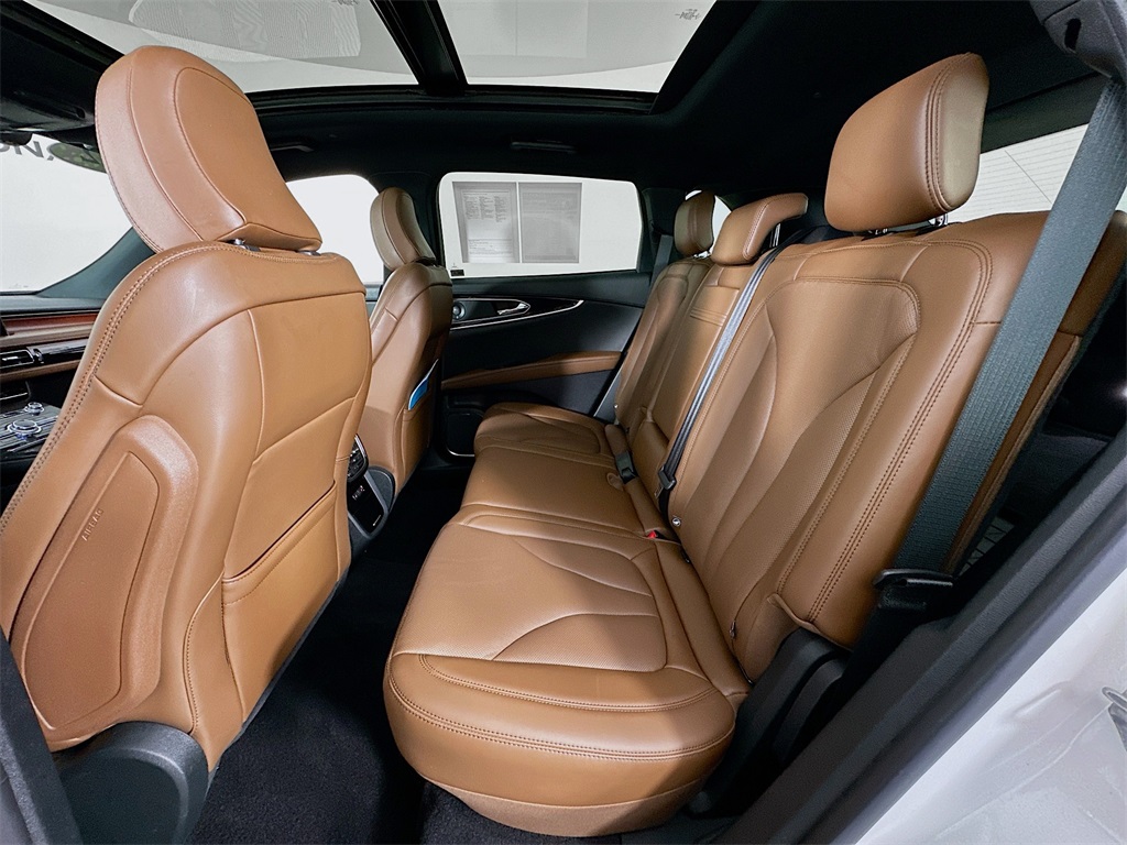 used 2022 Lincoln Nautilus car, priced at $27,490