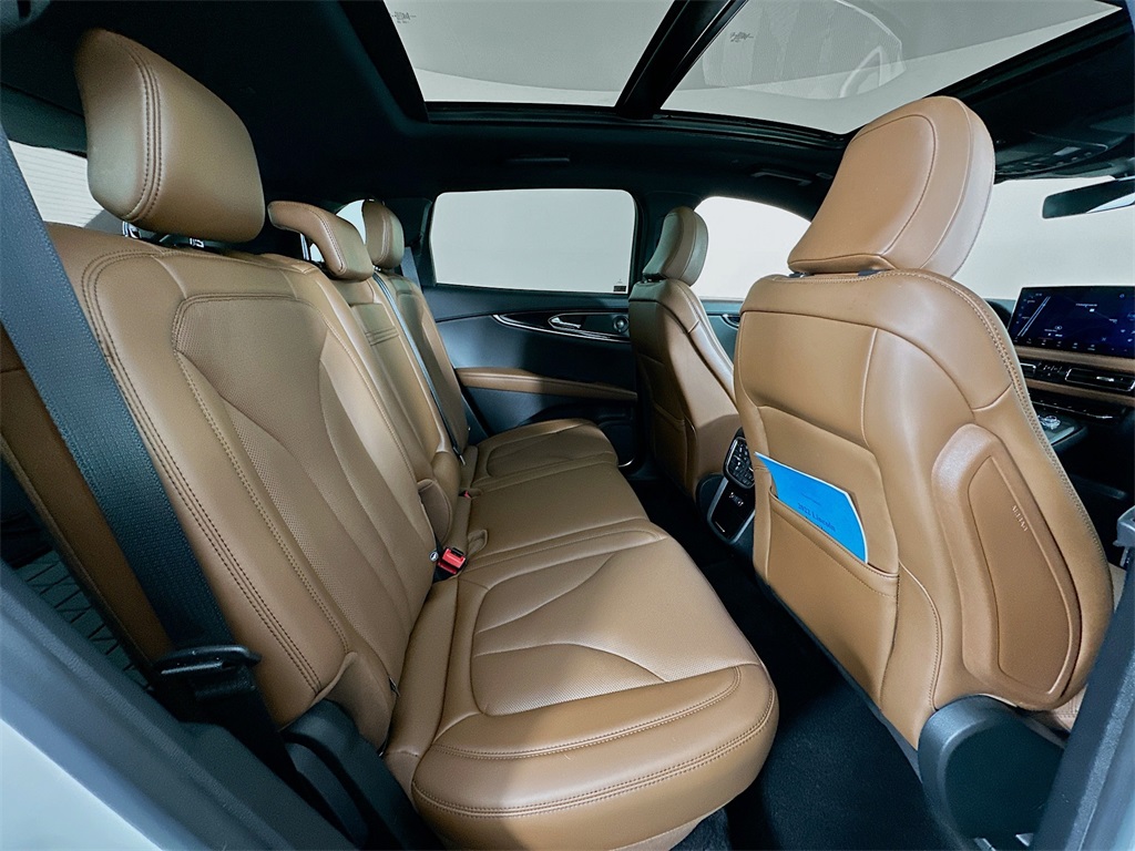 used 2022 Lincoln Nautilus car, priced at $27,490