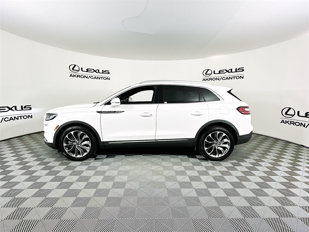 used 2022 Lincoln Nautilus car, priced at $27,490