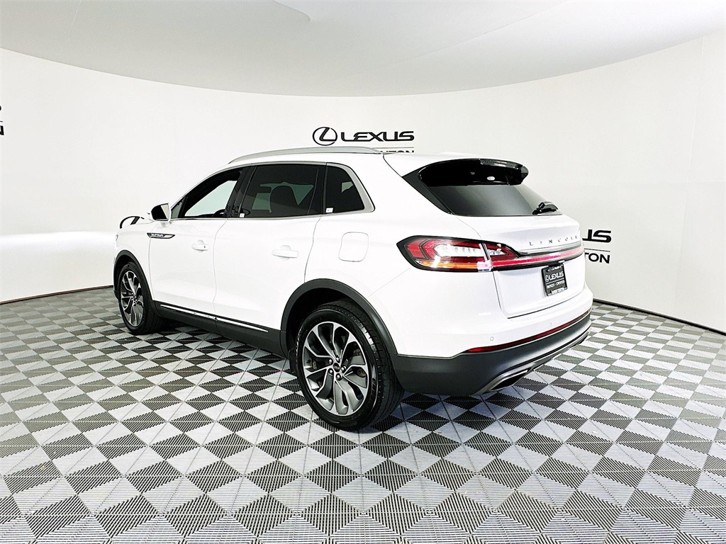 used 2022 Lincoln Nautilus car, priced at $27,490