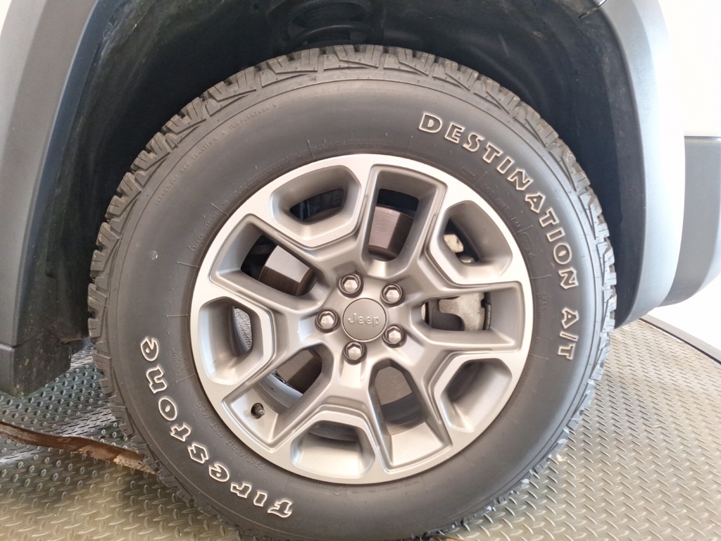used 2022 Jeep Cherokee car, priced at $25,866