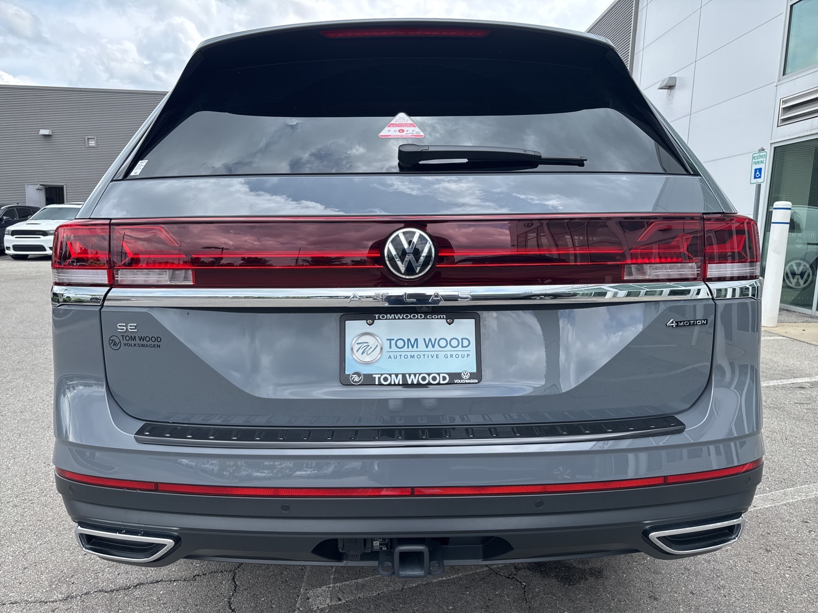 new 2025 Volkswagen Atlas car, priced at $40,884