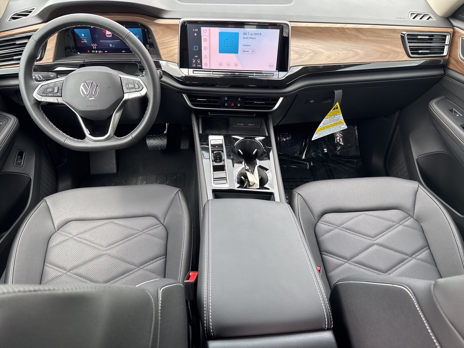 new 2025 Volkswagen Atlas car, priced at $40,884