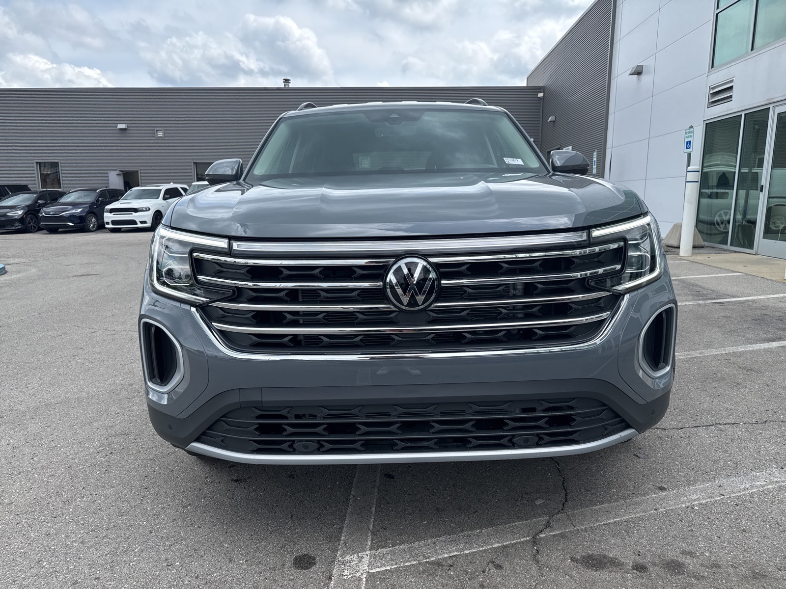 new 2025 Volkswagen Atlas car, priced at $40,884