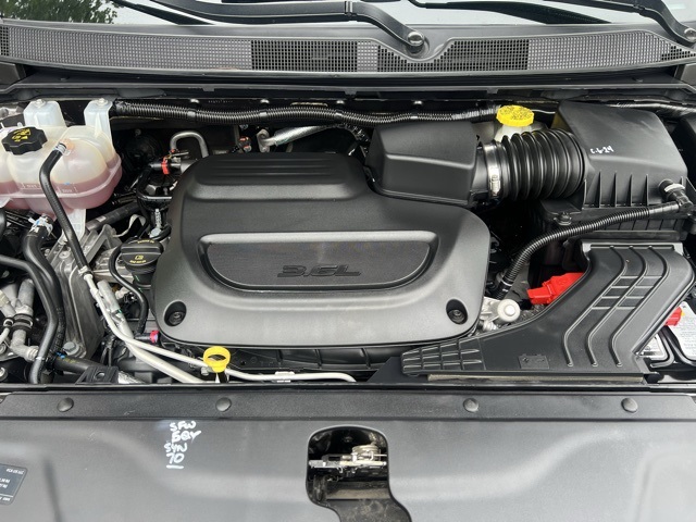 used 2022 Chrysler Pacifica car, priced at $31,000
