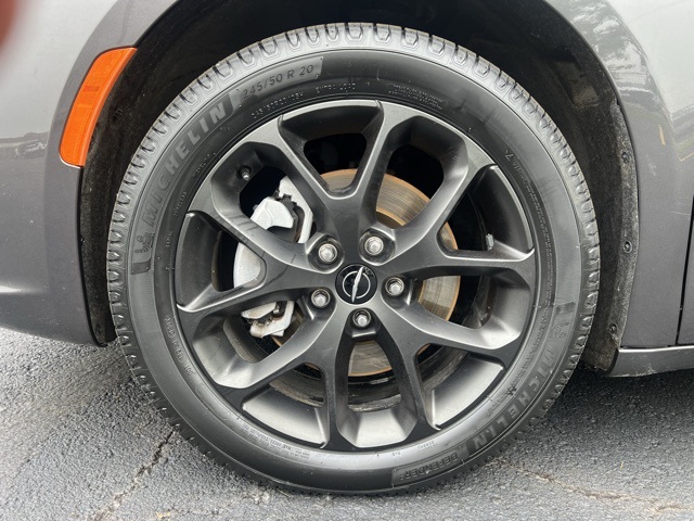 used 2022 Chrysler Pacifica car, priced at $31,000