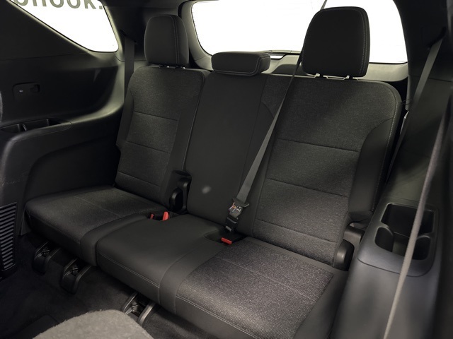 used 2024 Chevrolet Traverse car, priced at $35,988