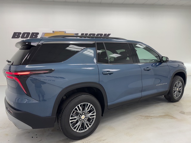 used 2024 Chevrolet Traverse car, priced at $35,988