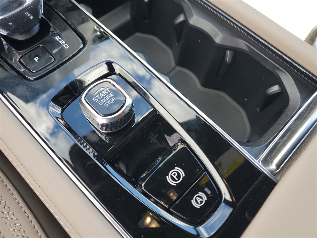 new 2026 Volvo XC90 car, priced at $64,745