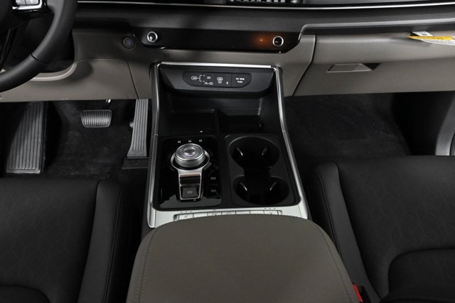 new 2026 Kia Carnival Hybrid car, priced at $45,585