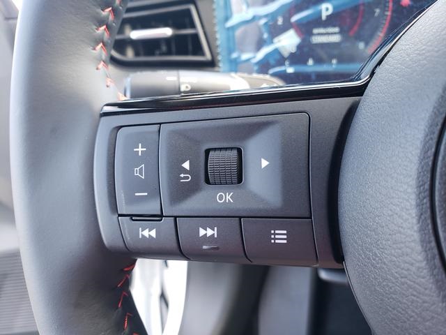 new 2025 Nissan Kicks car, priced at $29,127