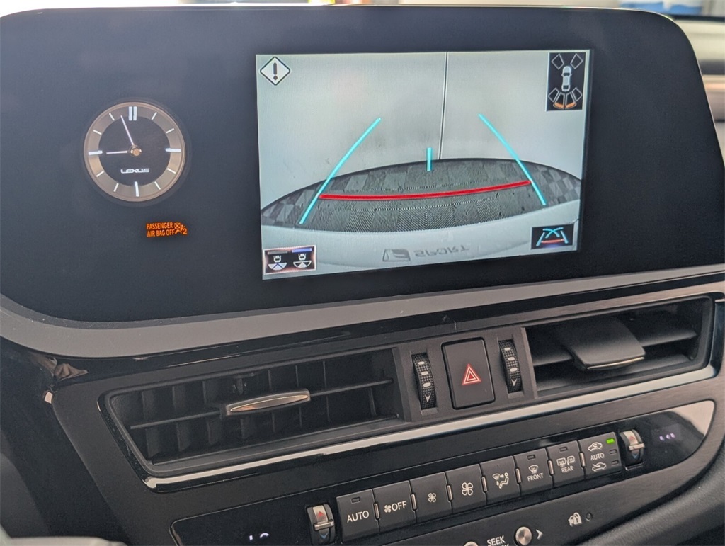 used 2022 Lexus ES car, priced at $39,000