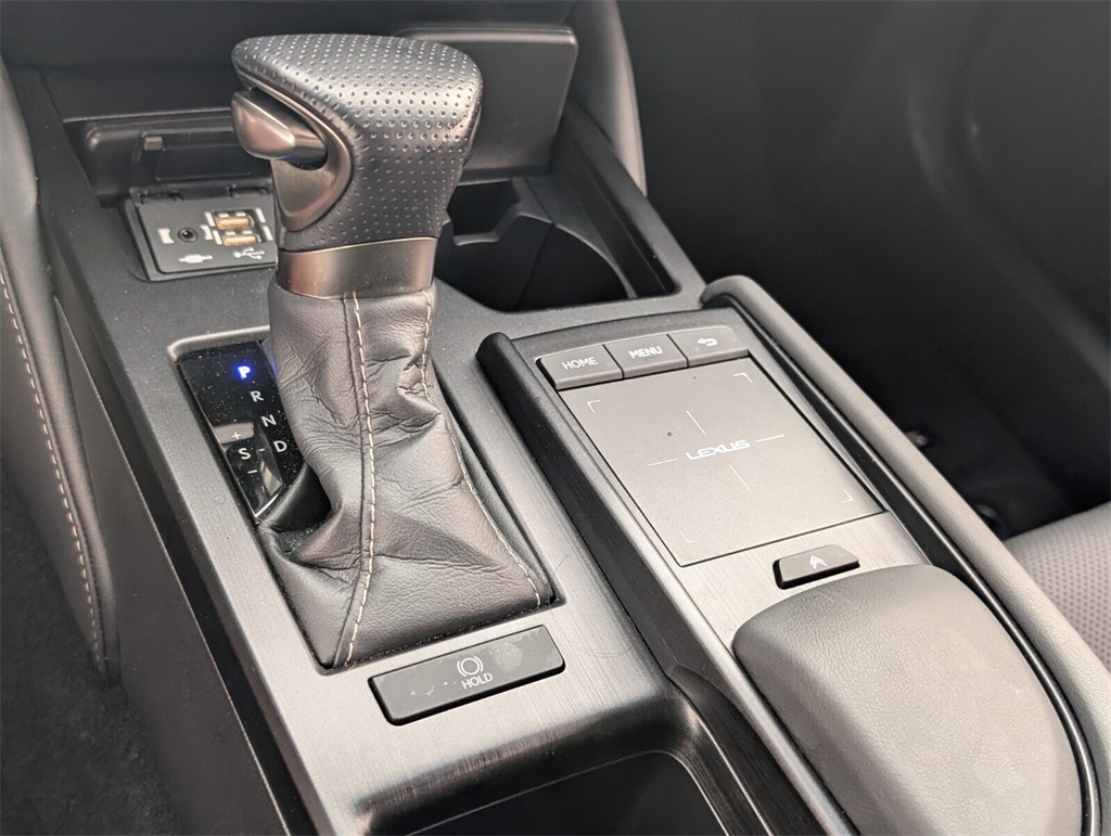 used 2022 Lexus ES car, priced at $39,000