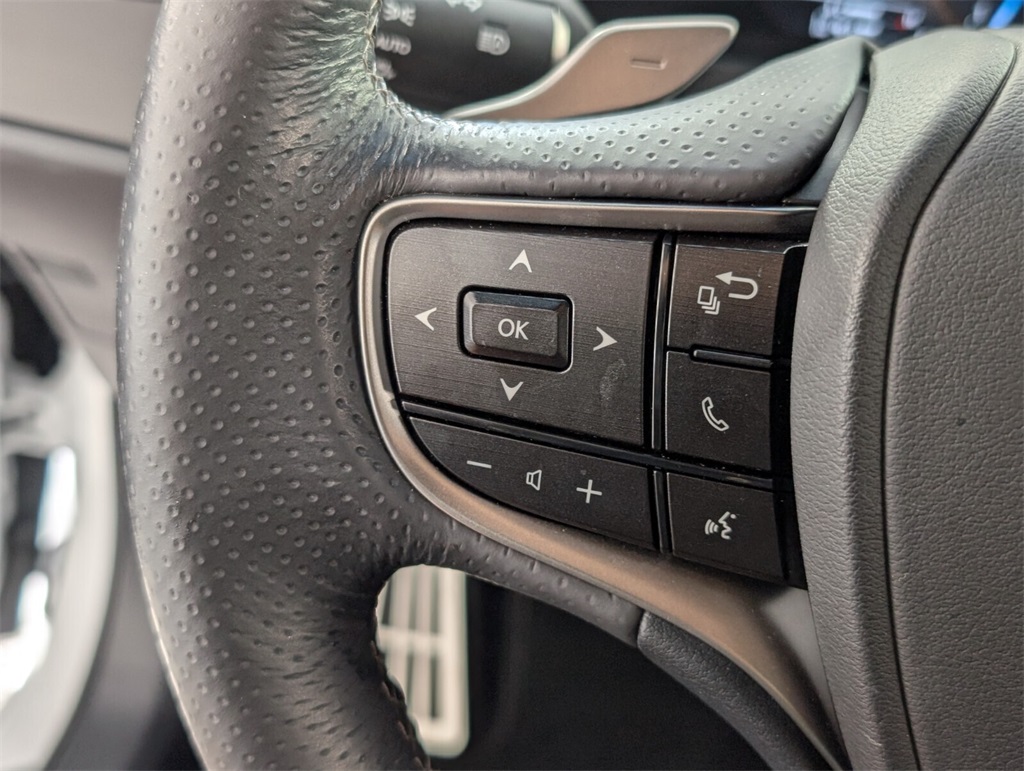 used 2022 Lexus ES car, priced at $39,000