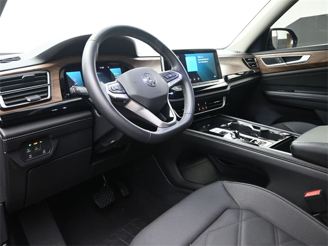 used 2024 Volkswagen Atlas car, priced at $31,149